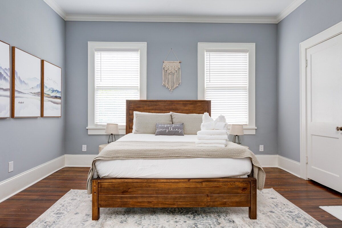 Adorable Home. Close to Everything. Great Location - Foto 11