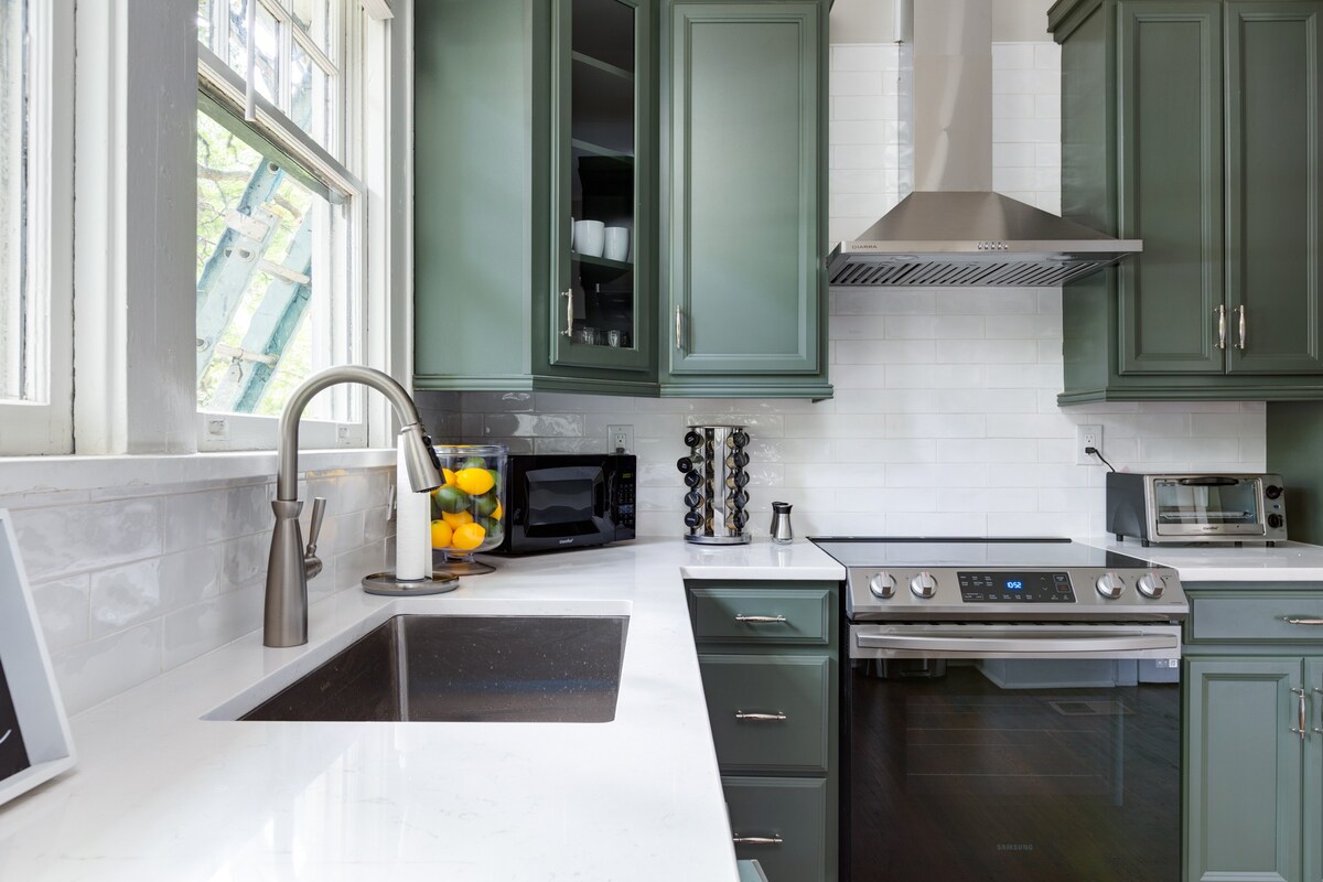 Adorable Home. Close to Everything. Great Location - Foto 3