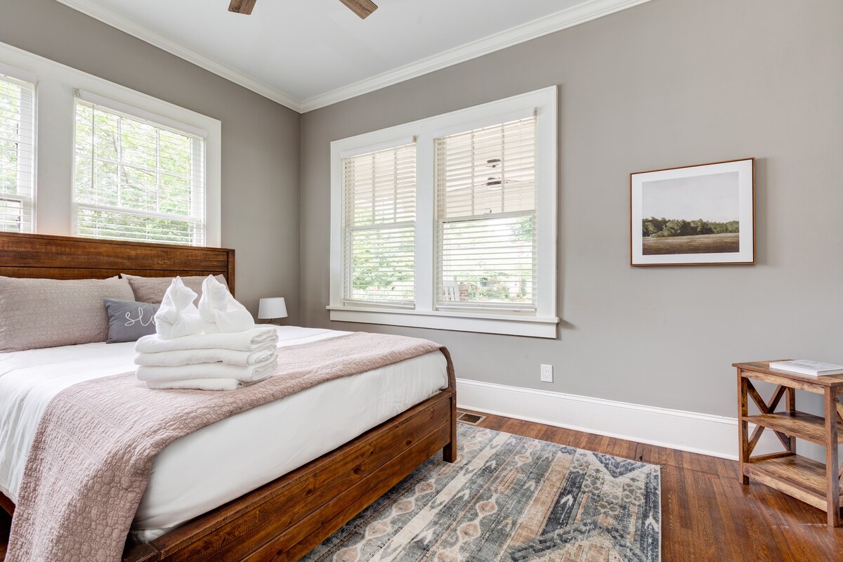 Adorable Home. Close to Everything. Great Location - Foto 20