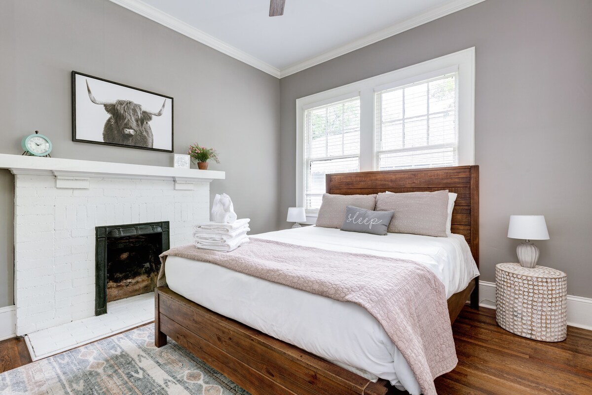 Adorable Home. Close to Everything. Great Location - Foto 21