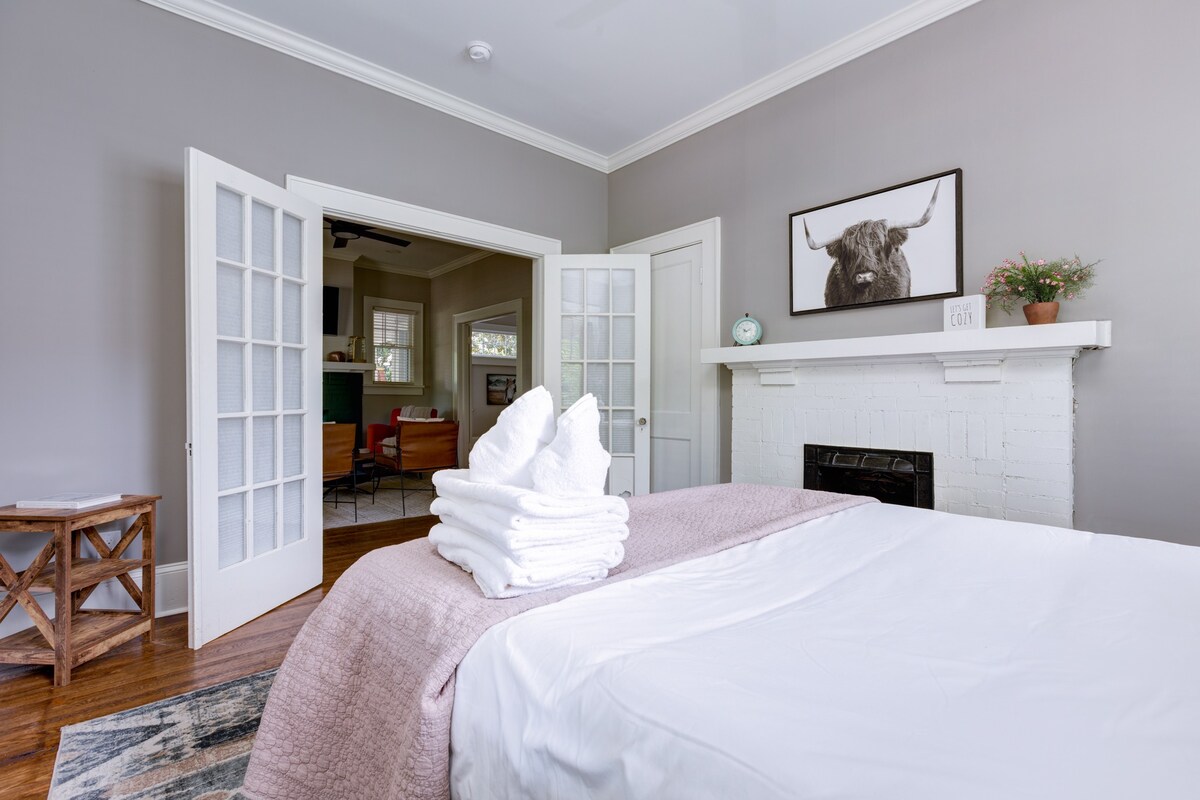 Adorable Home. Close to Everything. Great Location - Foto 23