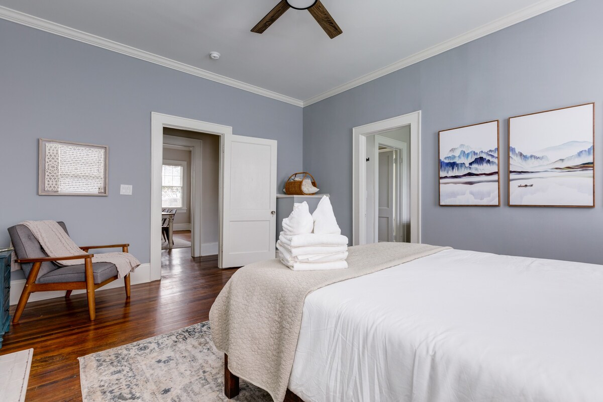 Adorable Home. Close to Everything. Great Location - Foto 26