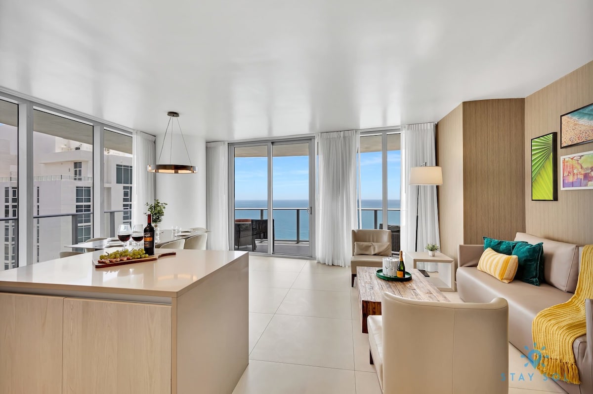 Insane Ocean View Balcony |Beachfront Resort+Pools