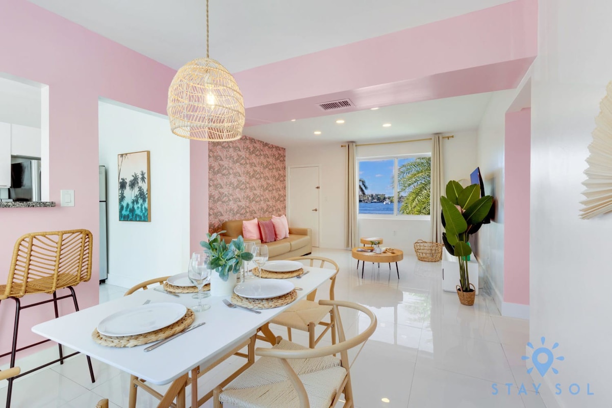 Free Parking apt + Bayview + Pool + Step To Beach