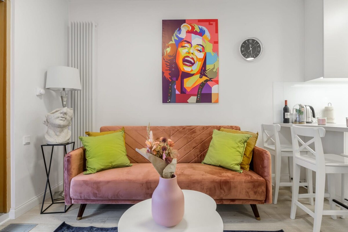 Lumina apartments with cozy balcony