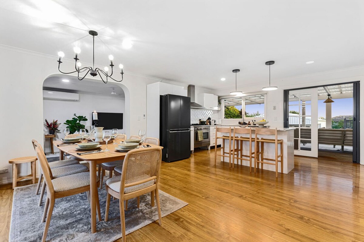 Indoor Dining