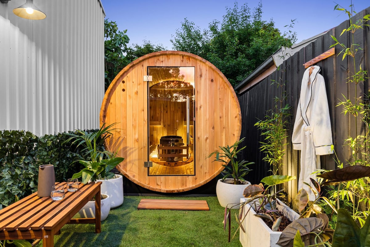 Barrel Sauna