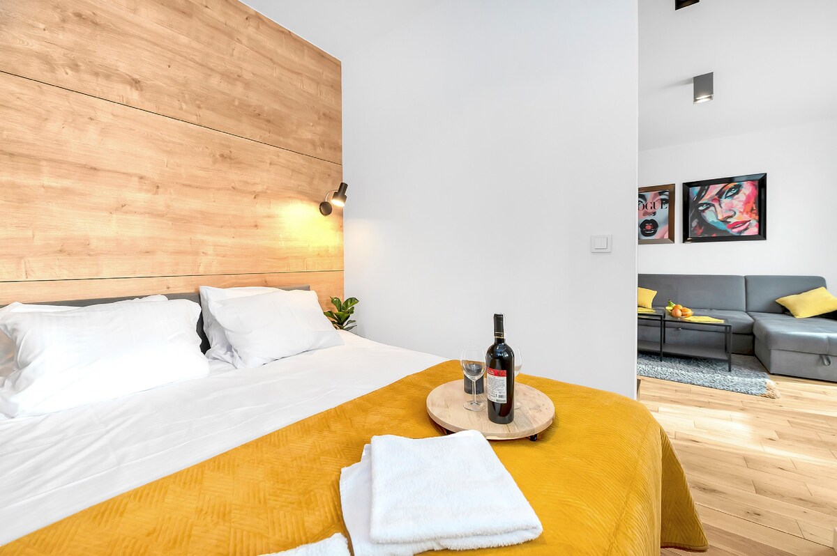 Comfy apartment at Grzybowska Street FV