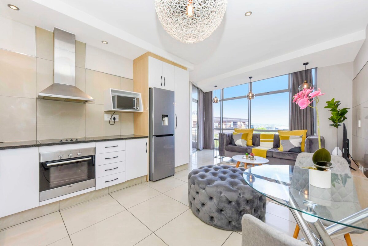 Sandton Apartment in Hydro Park