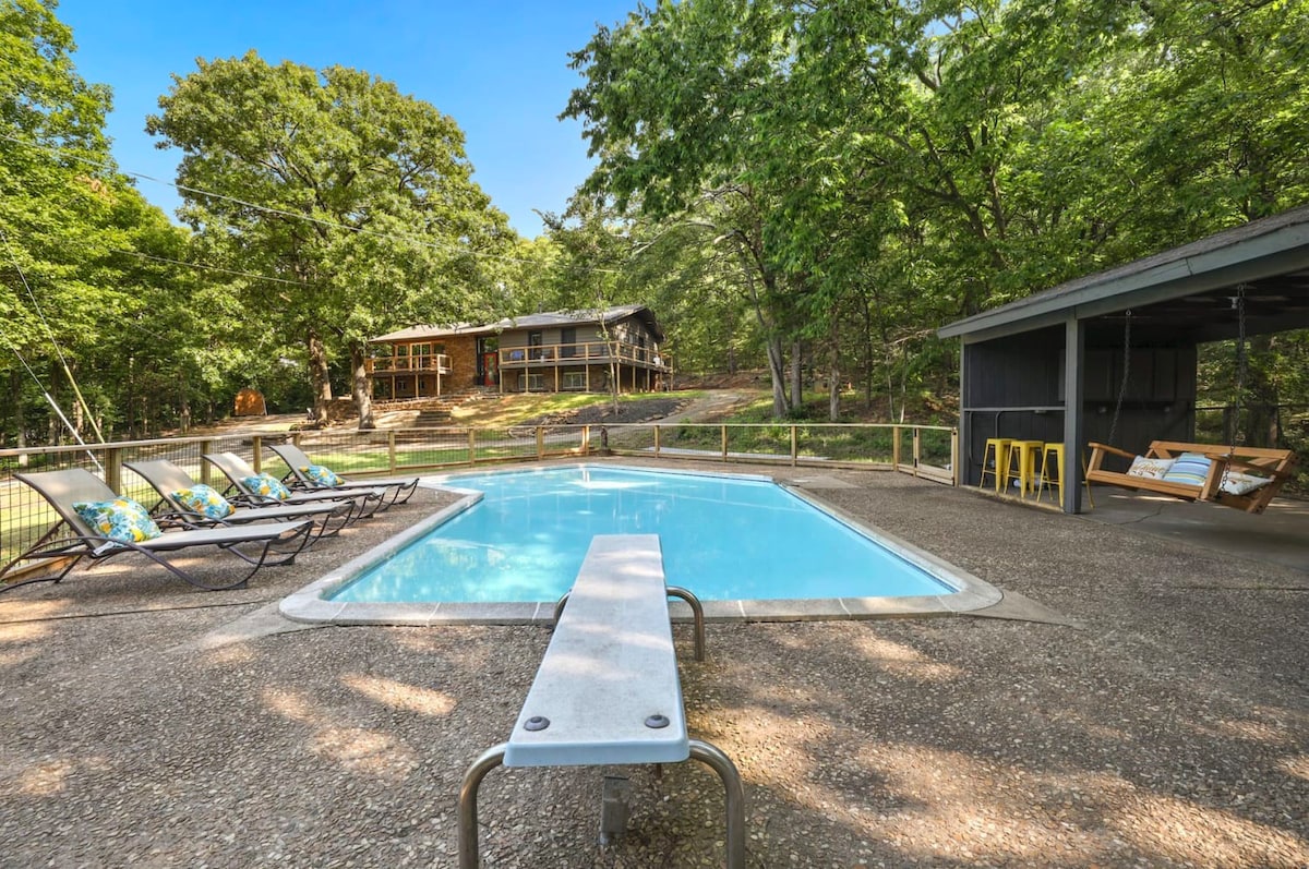 Woodland - Downtown - Outdoor oasis - Pool