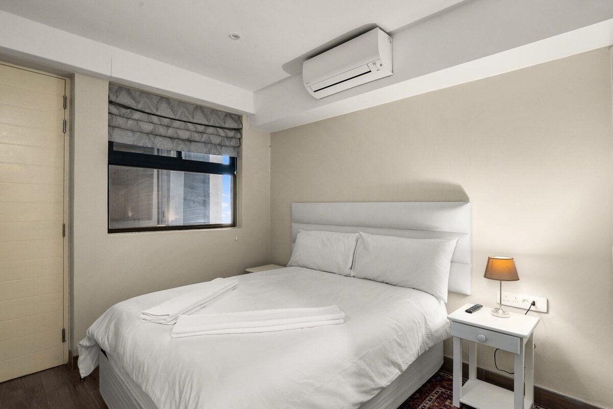 Luxury Regency Apartment