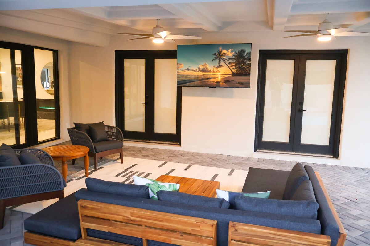 Villa Makena: Huge Luxe Home | Pickleball Court | Heated Pool | Great for Groups - Foto 37