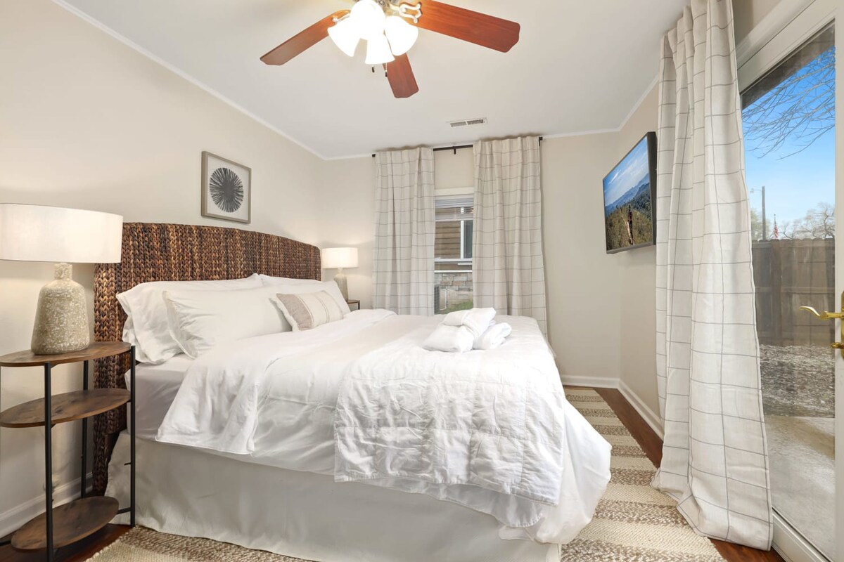 The Traveler - Walkable to DT Bentonville