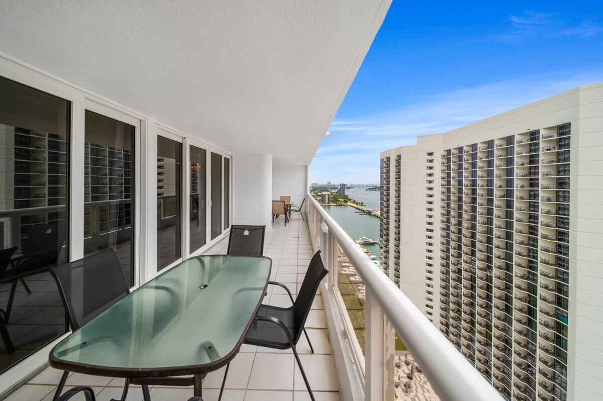 Central Location | Private Balcony | StayCozy