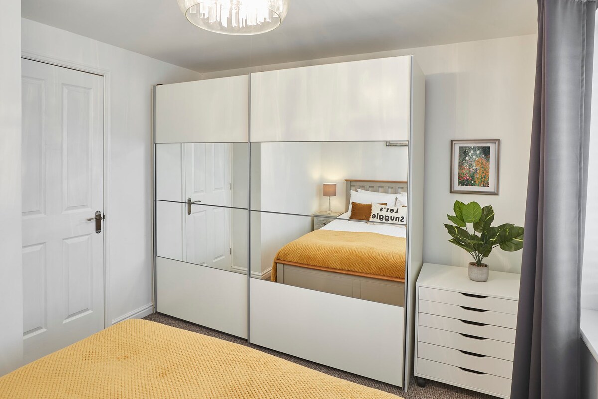 Garden Cottage, Durham - Host & Stay