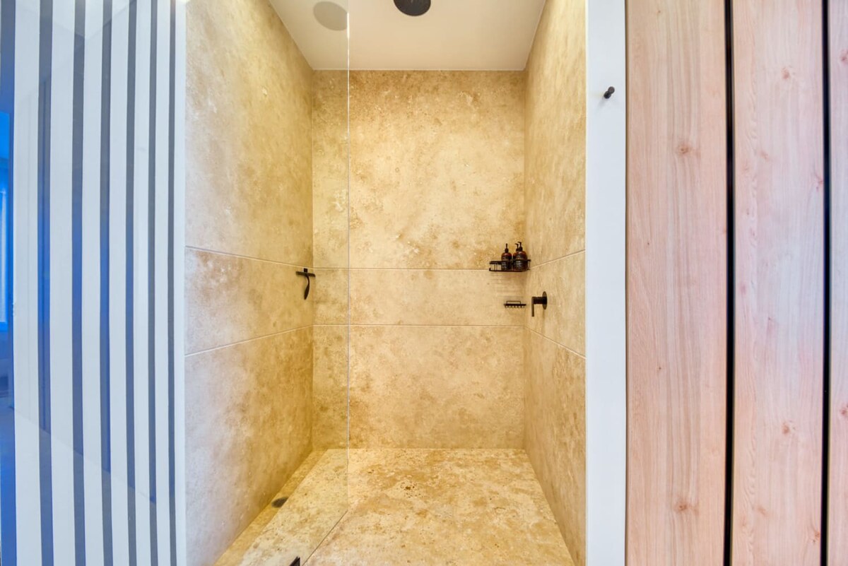 NEW Luxury Modern Condo in SOHO PV! Best Rooftop! - Photo 37