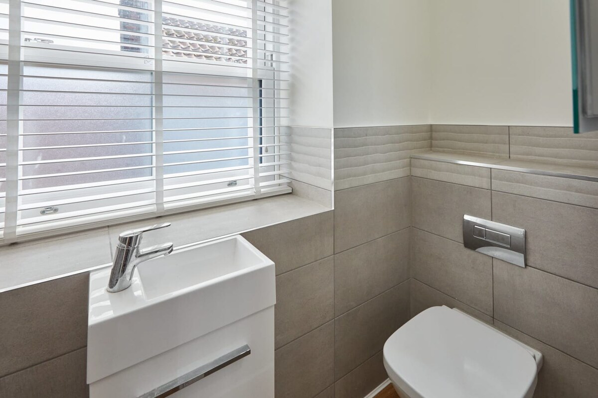 1 The Mount, Whitby - Host & Stay