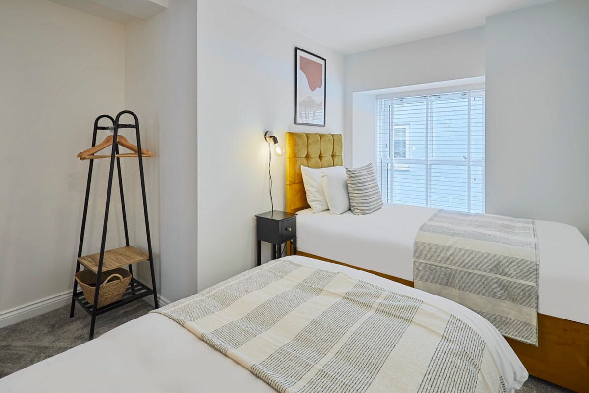 2 The Mount, Whitby - Host & Stay