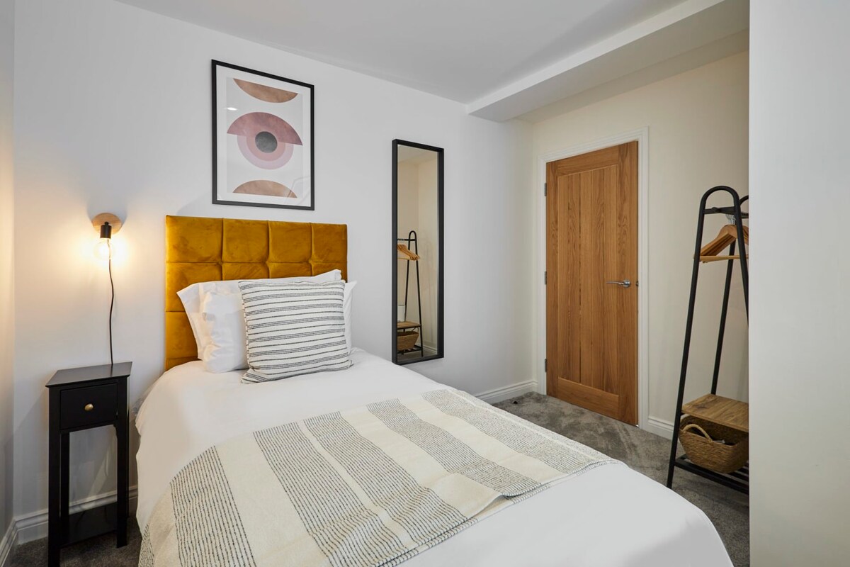 2 The Mount, Whitby - Host & Stay