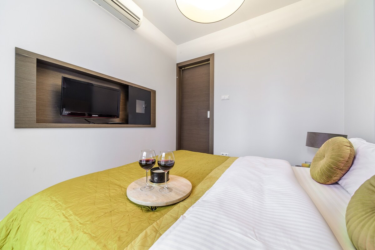 Apartments in Platinum Tower