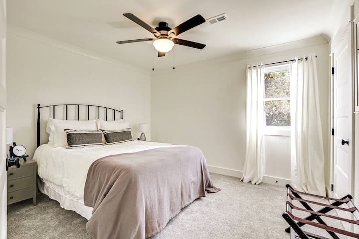 2 BR Highland House of Historic DWTN Franklin