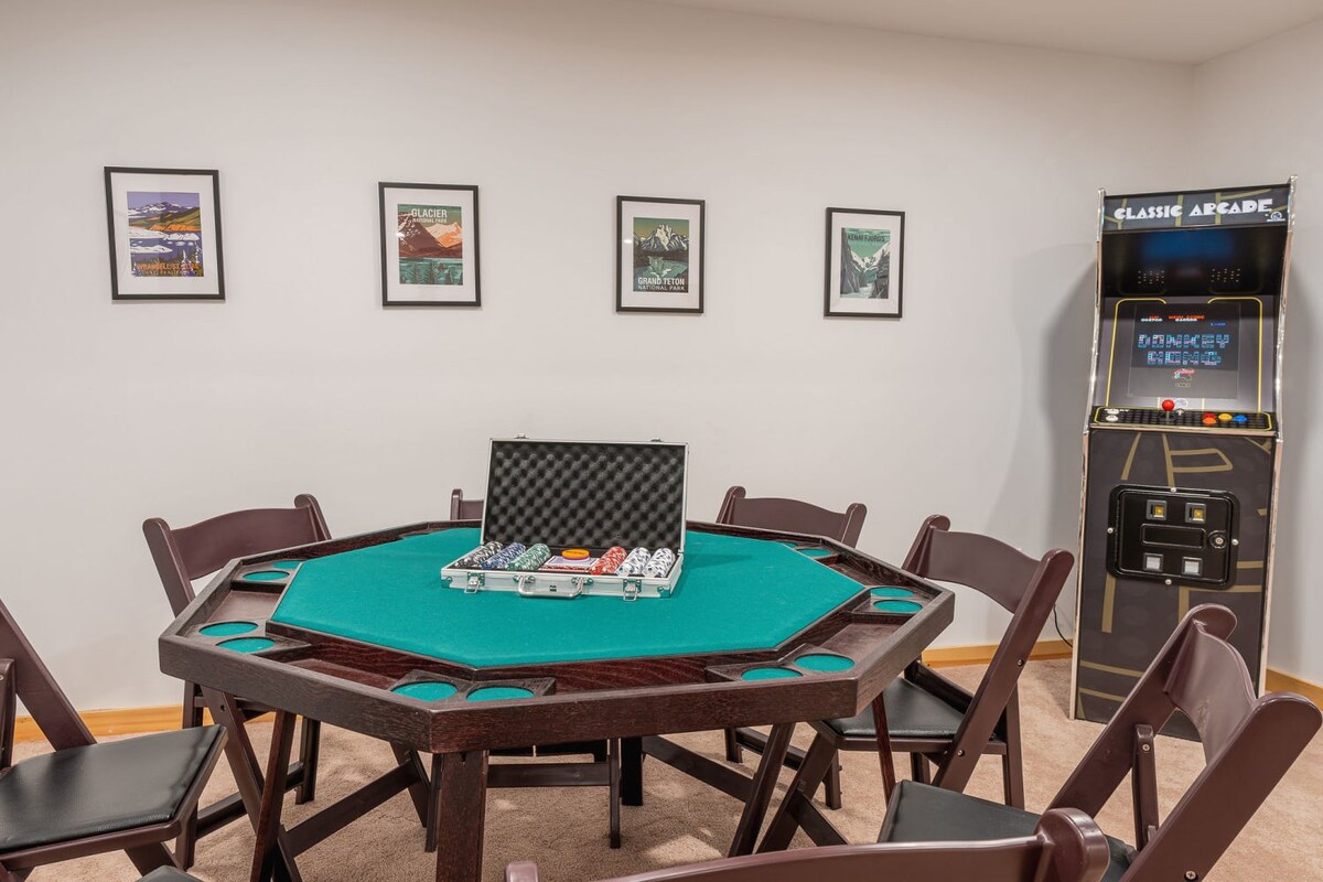 Whiteface Views, Hot Tub, Game Room, Dog Friendly 5