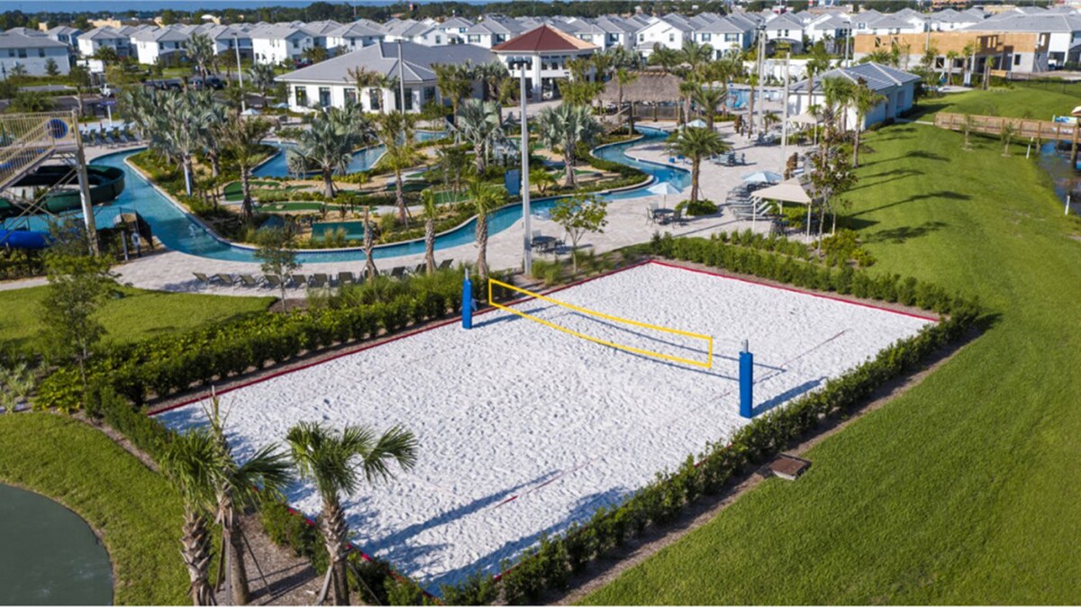 3BR Condo w/ Free Waterpark – 12 Mins to Disney