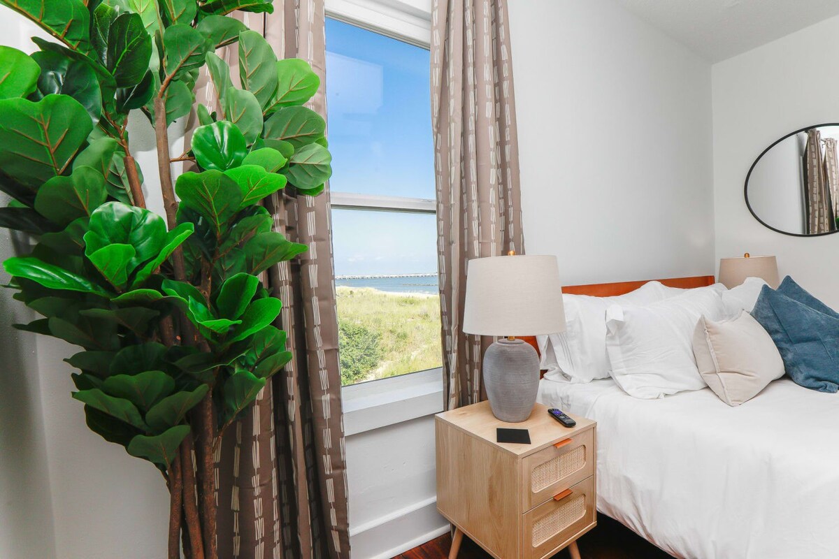 Sojourn | Beach Front Escape | 3 BR — Norfolk, VA — vacation rental