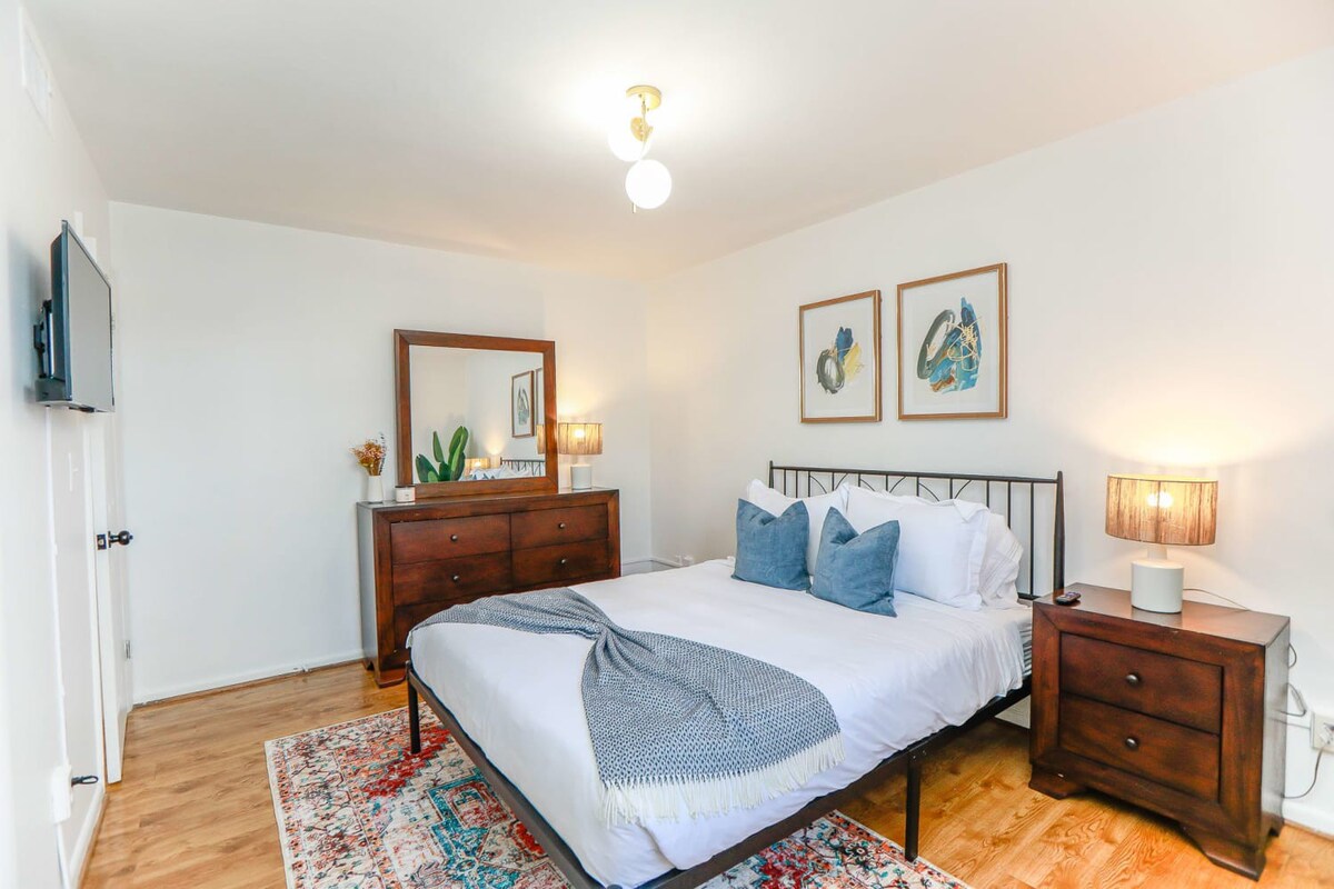 Sojourn Stay | Beachy 2BR Escape — Norfolk, VA — vacation rental