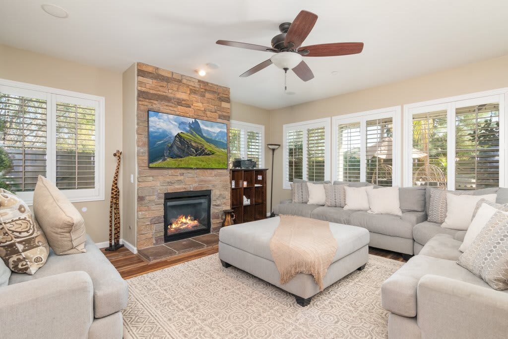 Minutes to Wineries |Outdoor Oasis | Pool Table 2