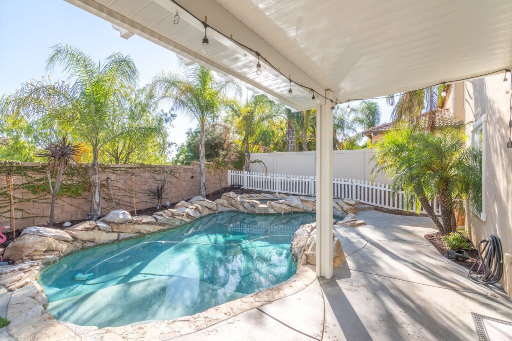 Minutes to Wineries |Outdoor Oasis | Pool Table 6