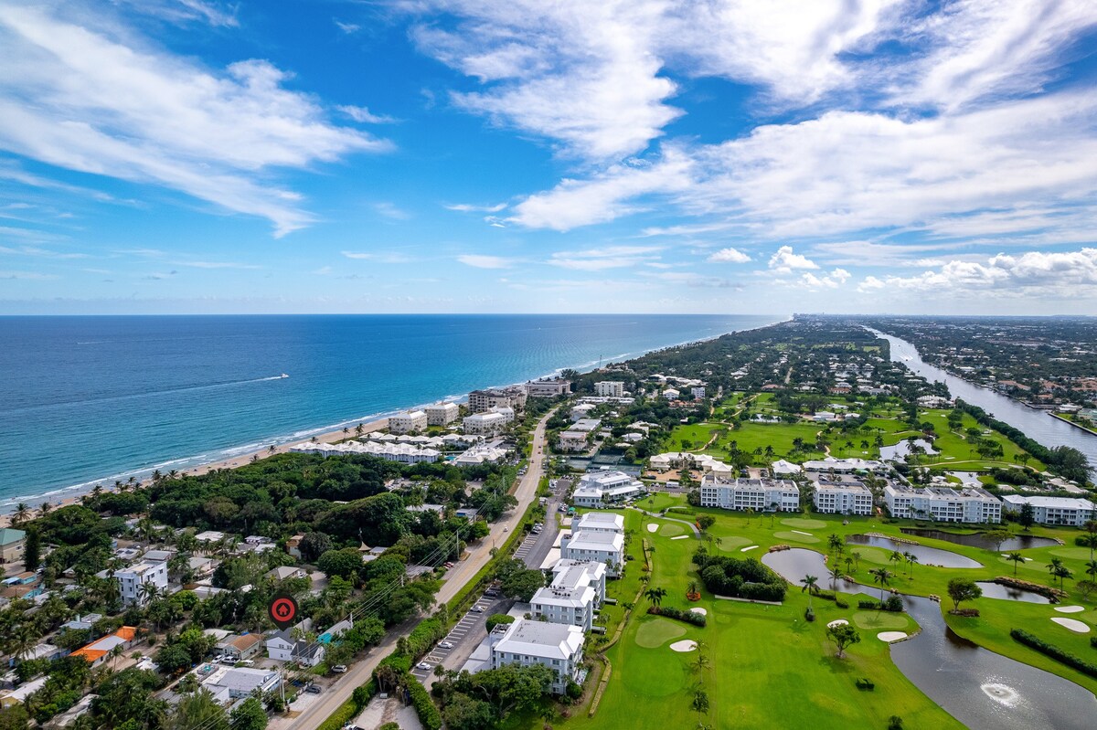 Mins to Beach! Recently remodeled! Putting Green!