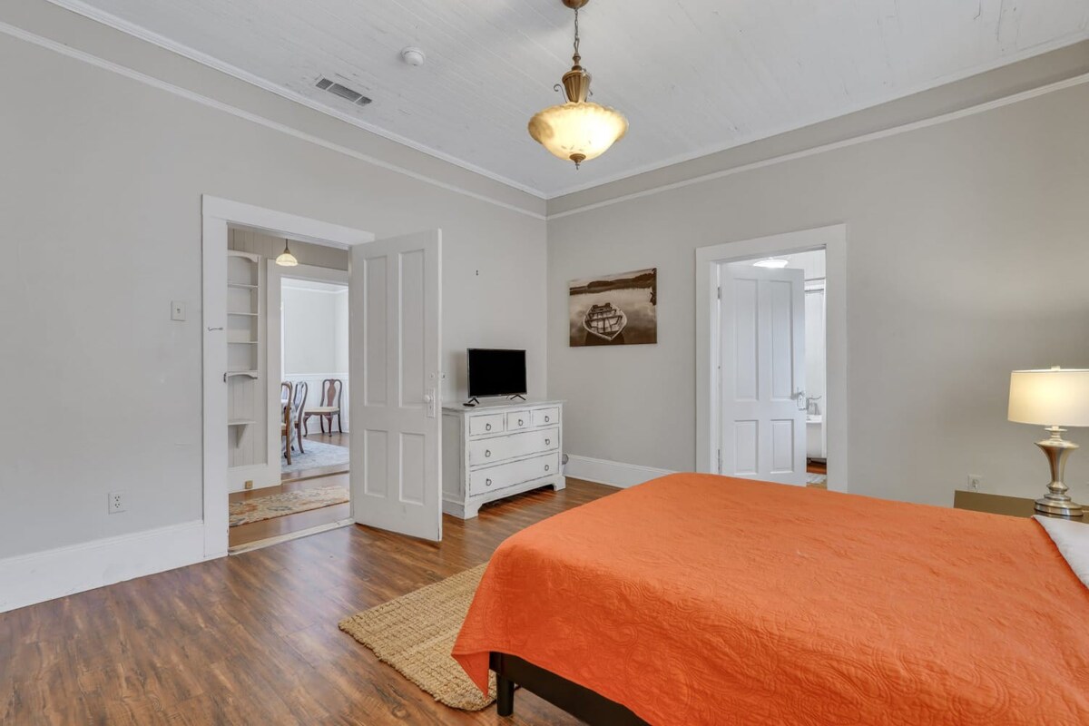 Historic Southern Home - close to downtown and GSU 5