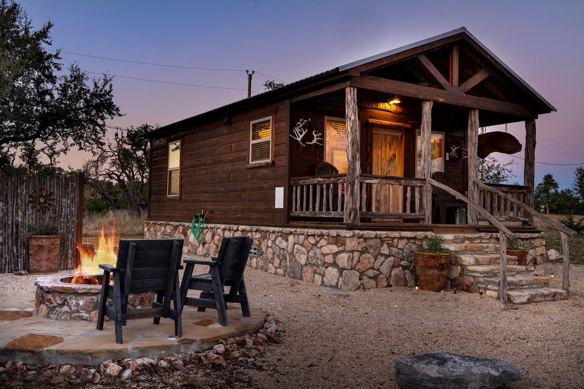 Rockin' R - Shining Star Cabin — Fredericksburg, TX — vacation rental