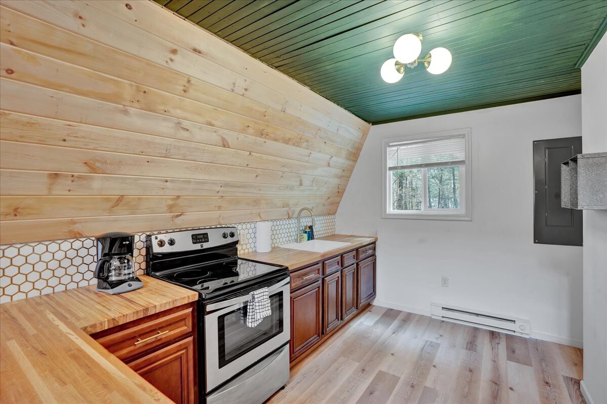 Enchanted A-Frame Cabin | Hot Tub | Firepit