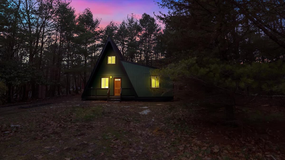 Enchanted A-Frame Cabin | Hot Tub | Firepit