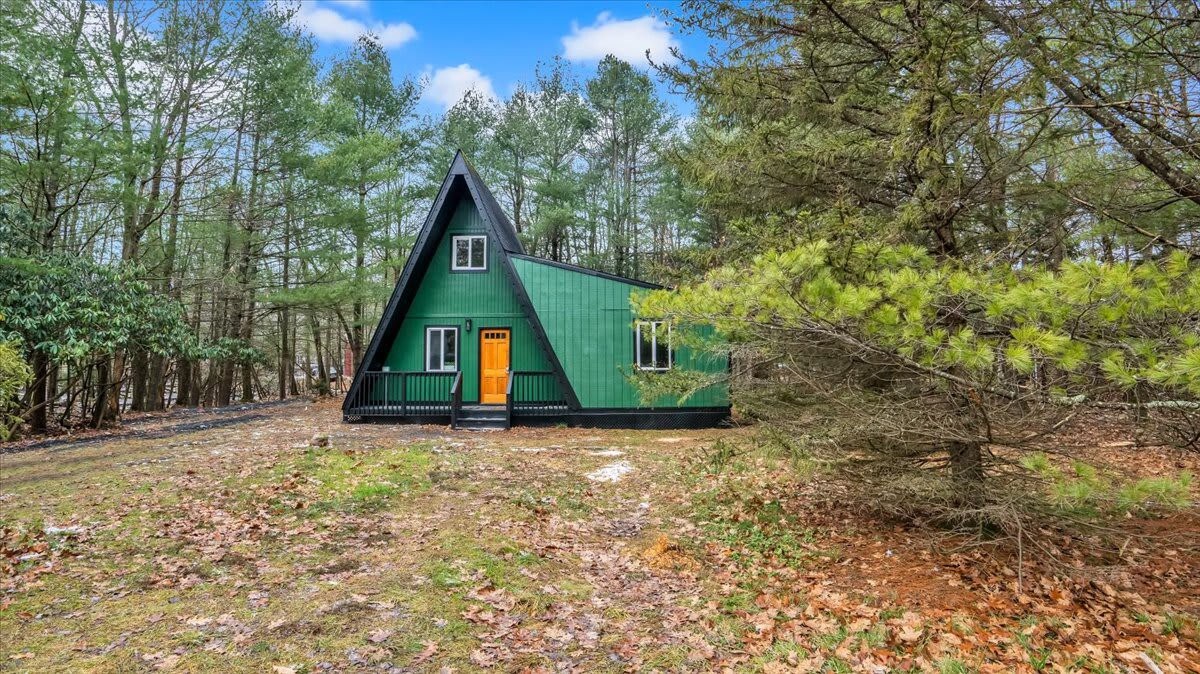Enchanted A-Frame Cabin | Hot Tub | Firepit