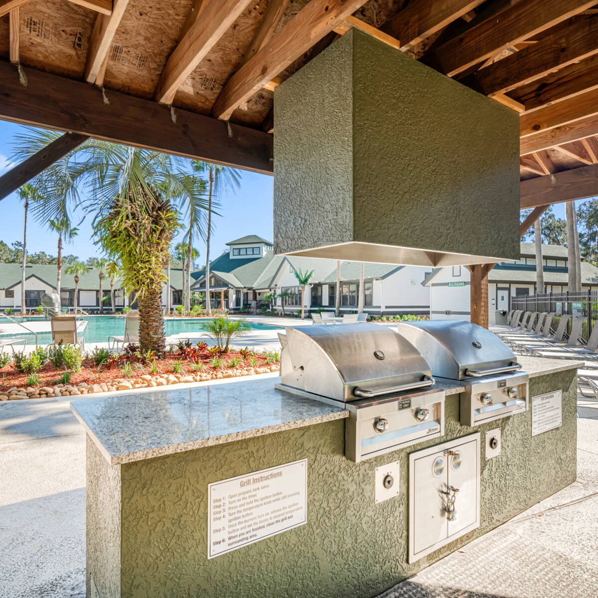 Family home w/pool, patio & gym