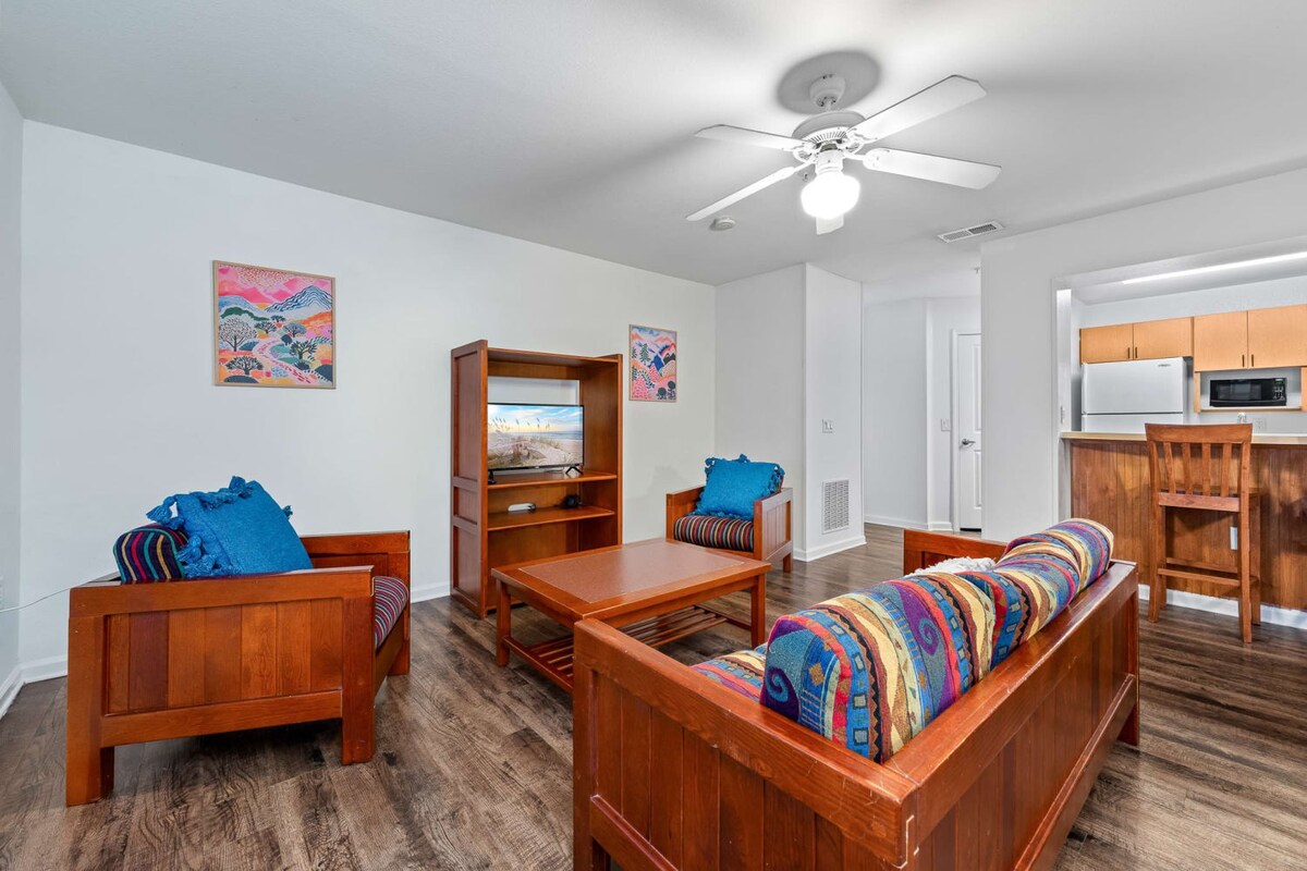 Family home w/pool, patio & gym