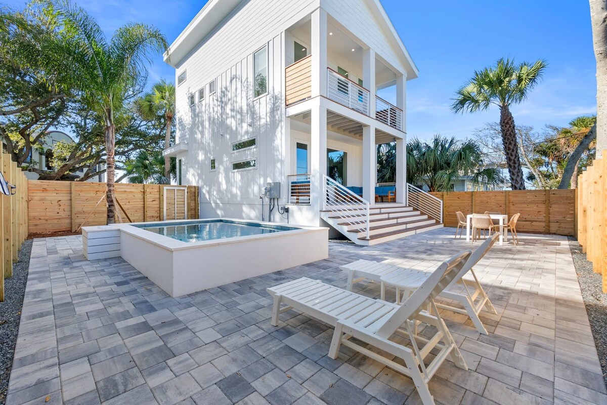 Sunset Cove 2 - Pool - Sea Views - Walkable — St. Augustine, FL — vacation rental