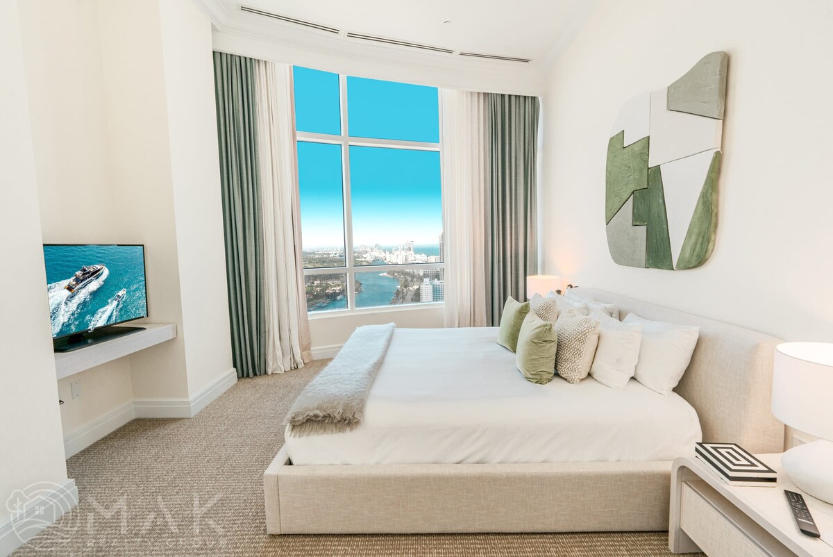 PH - FontaineBleau Penthouse The Pinnacle of Luxury