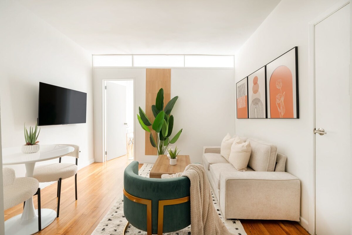 444-4D Prime 1BR Hell's Kitchen Elevator BLDG. 3