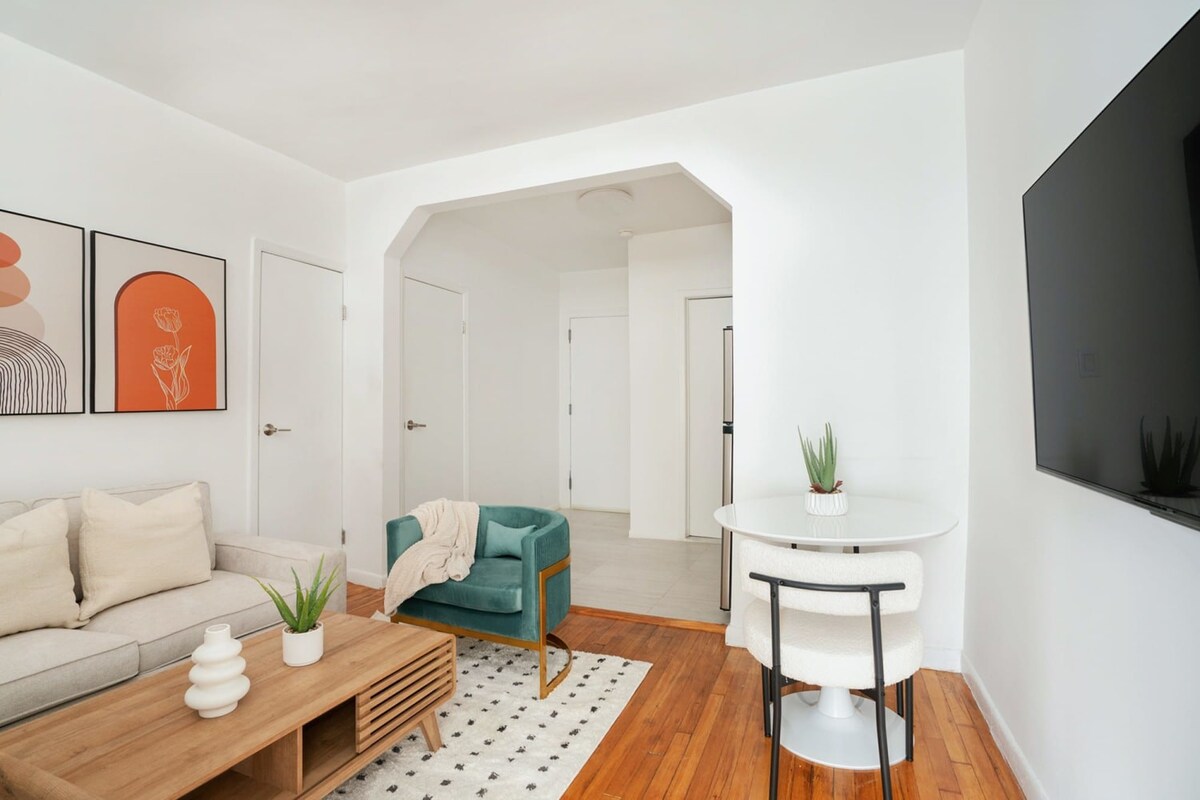 444-4D Prime 1BR Hell's Kitchen Elevator BLDG. 5
