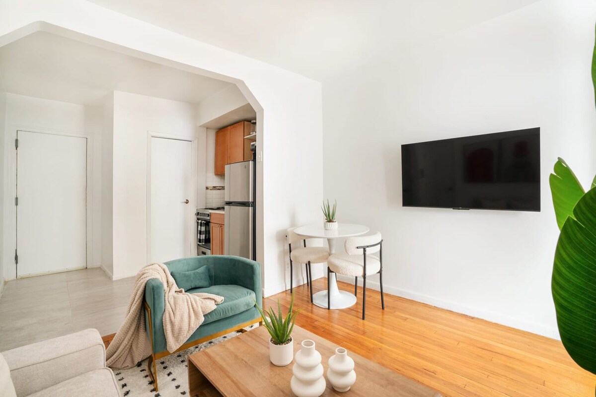 444-4D Prime 1BR Hell's Kitchen Elevator BLDG. 6