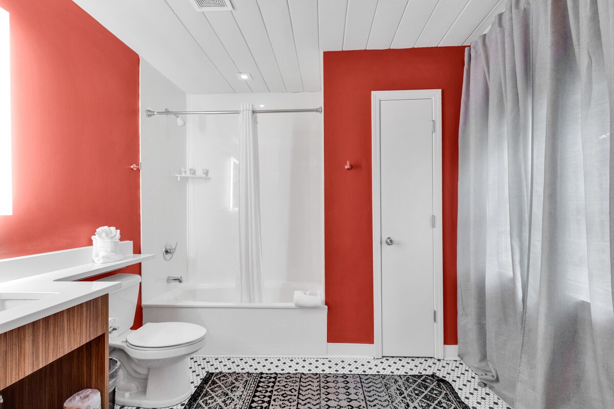 Cottage Beach House at Holiday Shores | Photo 25