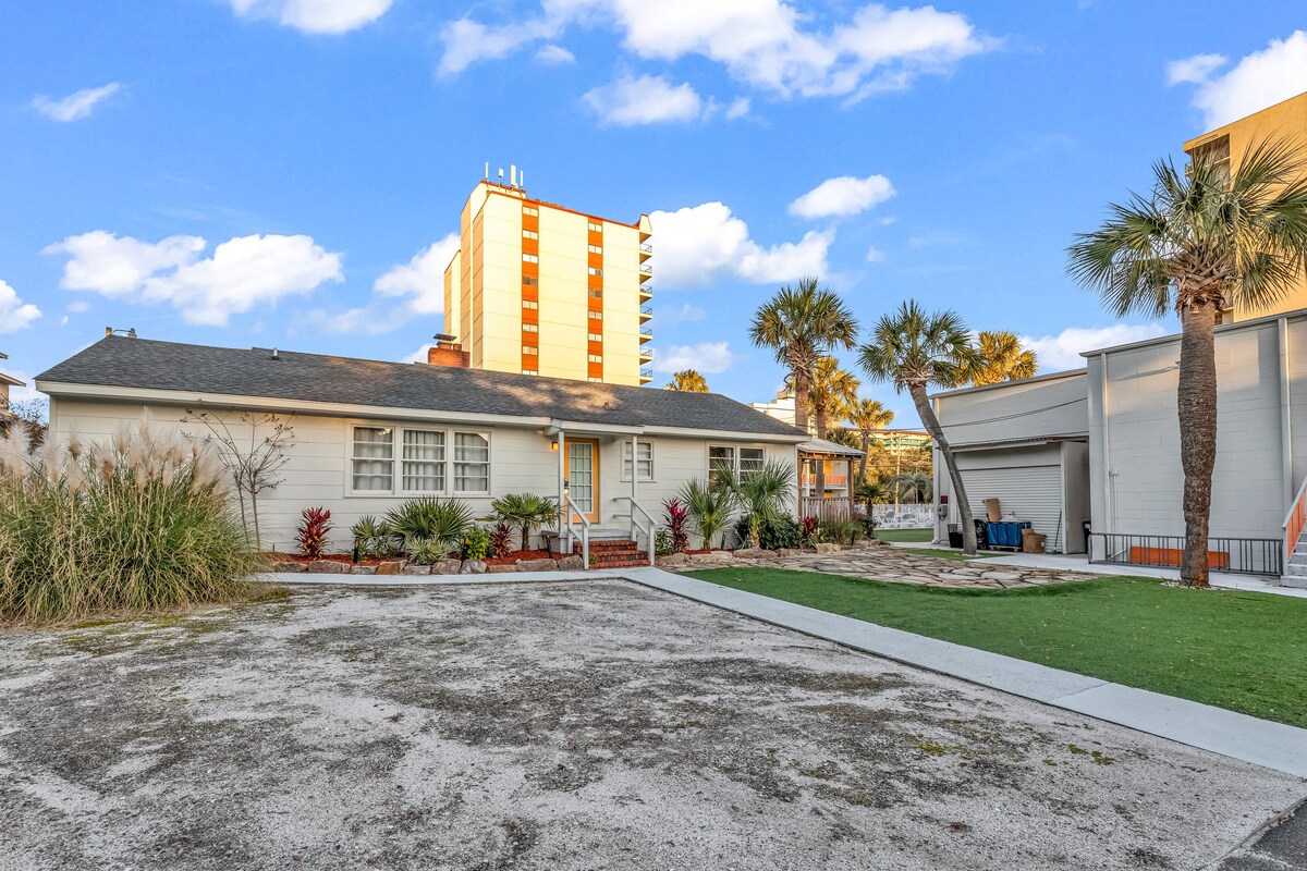 Cottage Beach House at Holiday Shores | Photo 29