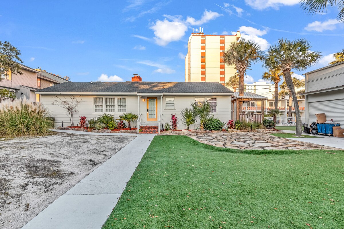 Cottage Beach House at Holiday Shores | Photo 30