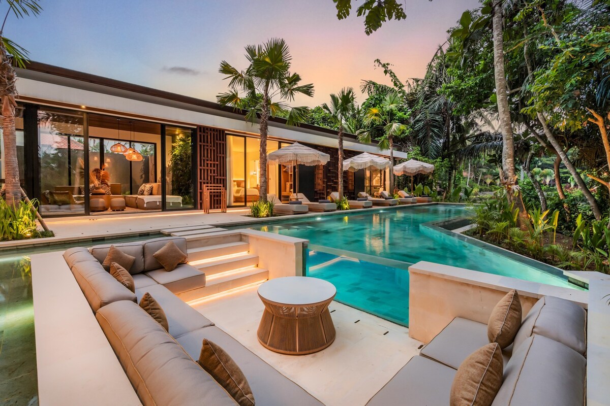 Lumen 4BR Family Villa with Pool & Balneo in Ubud — Ubud, Bali — vacation rental