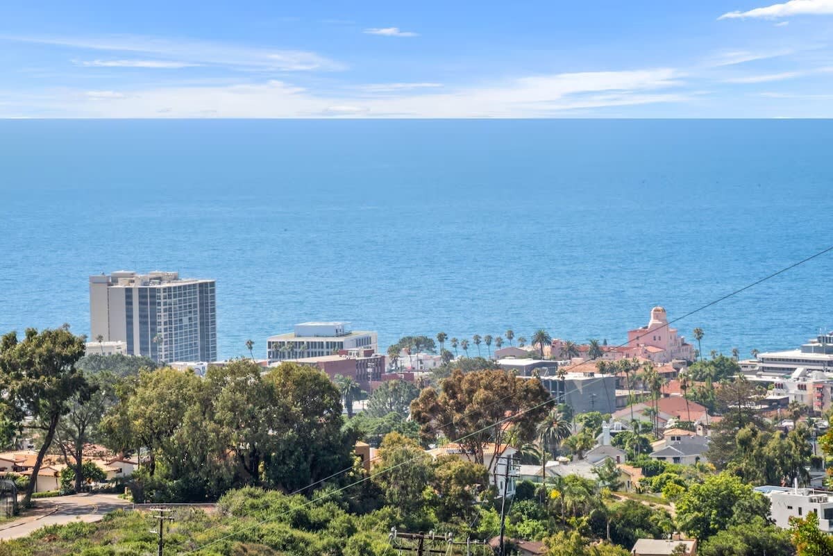 Serene Casita, Picturesque Ocean and Canyon Views — San Diego, CA — vacation rental