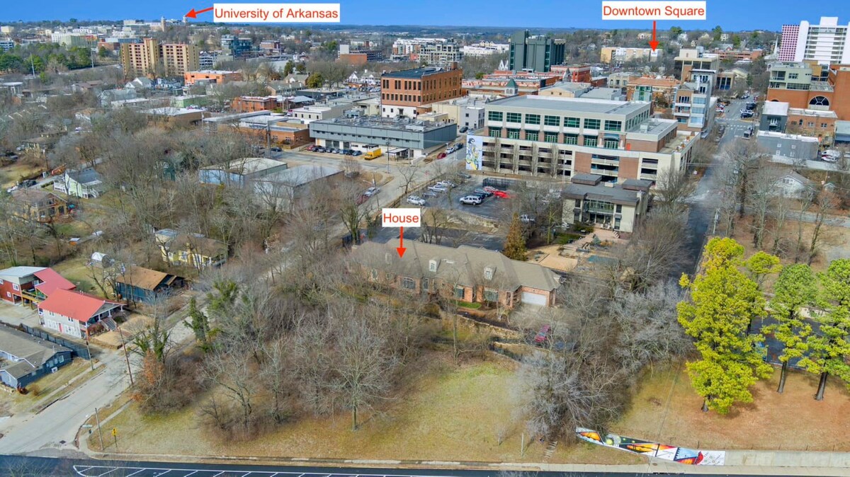 Rock The Block - Walk 1 block to DT Square 2